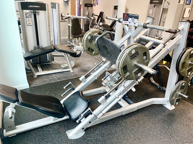 Nearby Gym image | HotelGyms.com