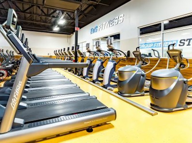 Nearby Gym image | HotelGyms.com